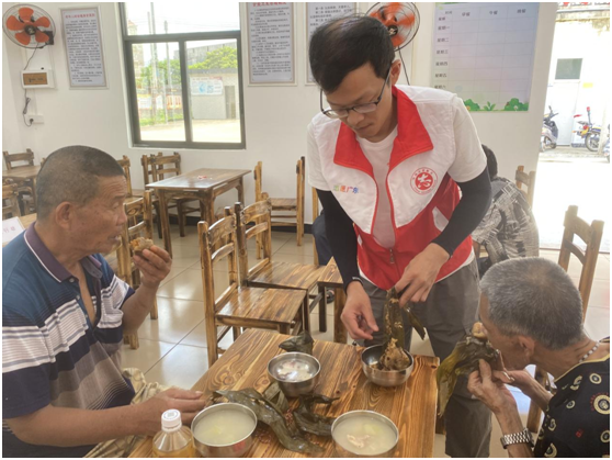 “粽情端午，飘香食堂”——陆丰开展“我们的节日”暖心志愿服务活动 ... ...